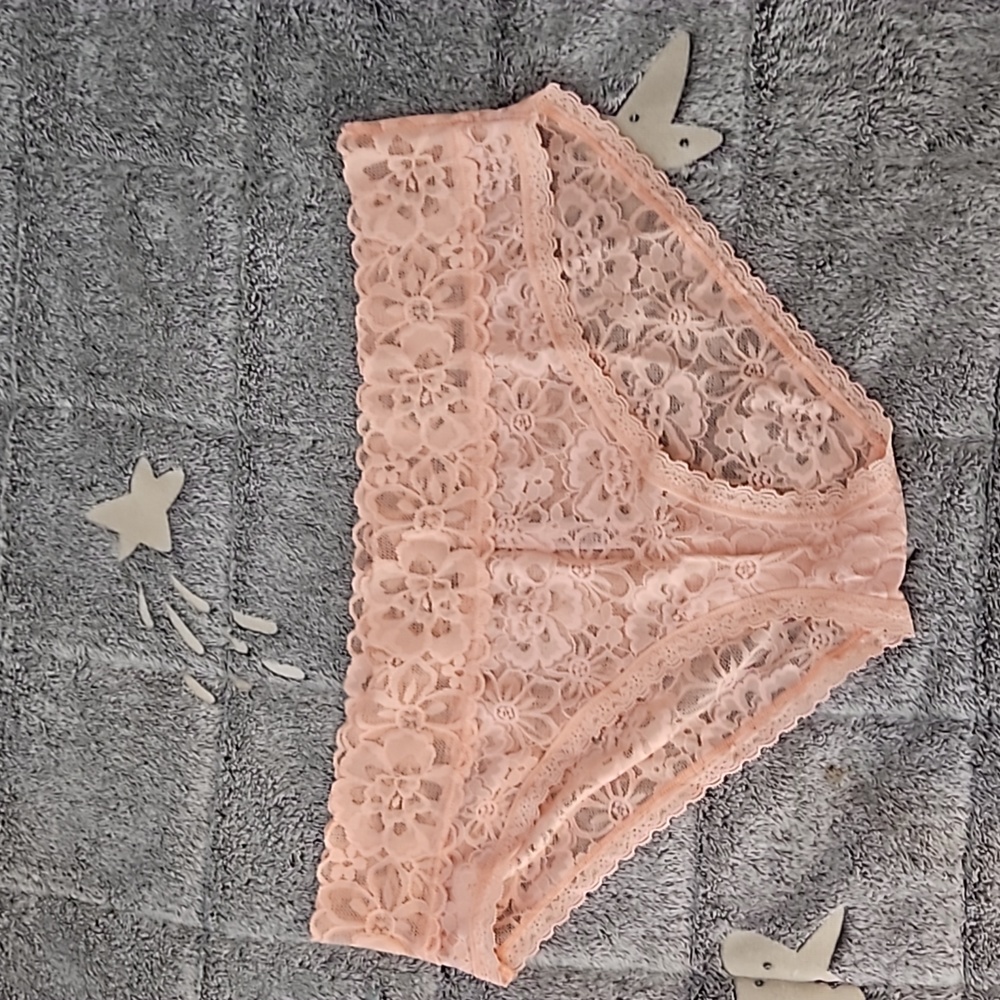 Lace hipster